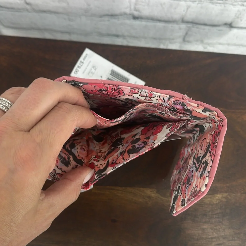VERA BRADLEY Ultralight RFID Mini Tri-Fold Wallet Snap Closure Strawberry Ice